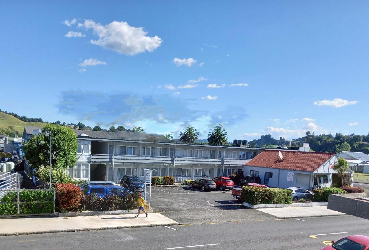 טאומרנוי Alexander Motel מראה חיצוני תמונה