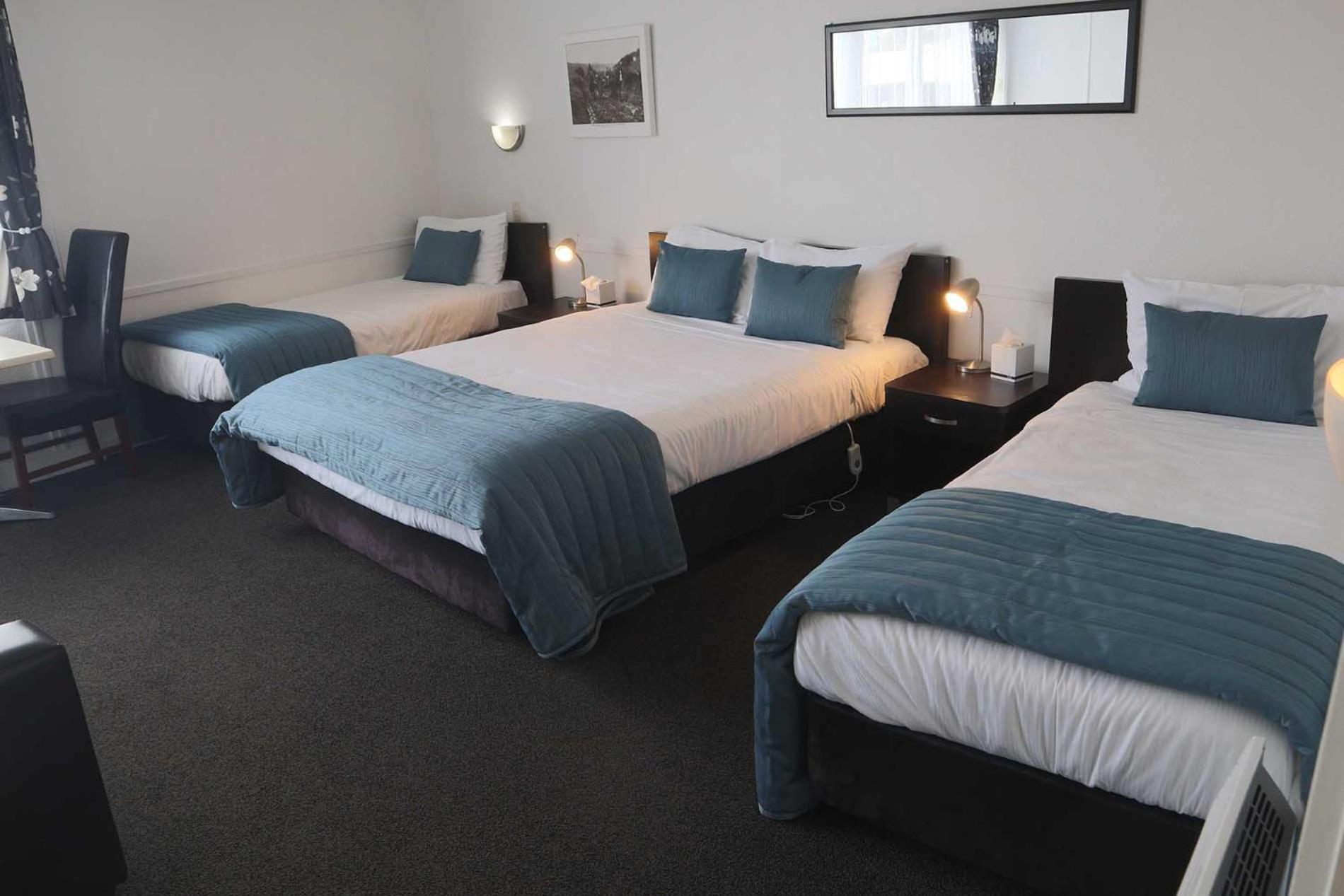 טאומרנוי Alexander Motel מראה חיצוני תמונה
