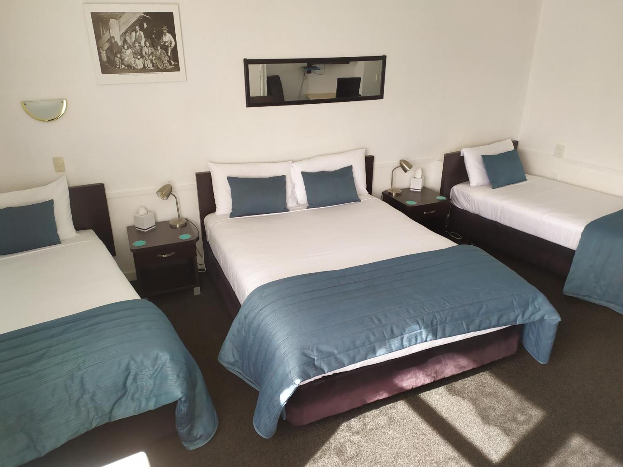 טאומרנוי Alexander Motel מראה חיצוני תמונה